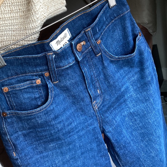 The Petite Perfect Vintage Wide-Leg Jean in Chartwood Wash - Picture 8 of 11